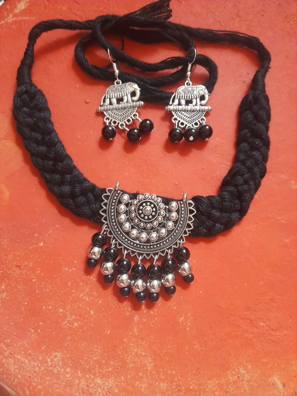 Abstract Floral Choker Set