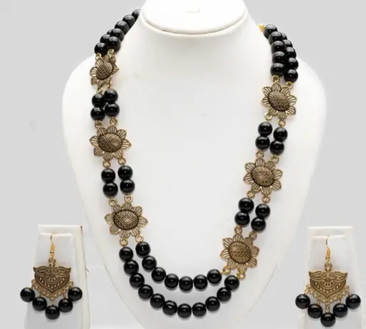 Golden Flower Beads Necklace Set